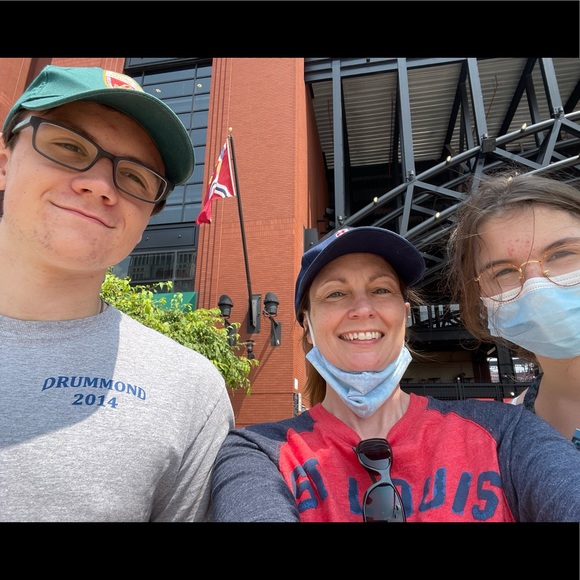 Meet your Posher, Doris - Picture 4 of 5